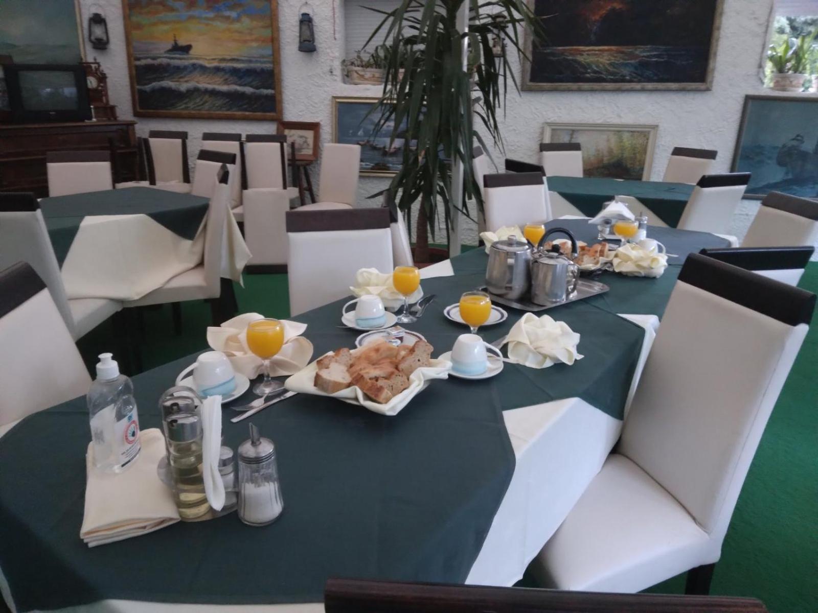 Bed and Breakfast Pansion Mimoza Херцег-Нови Экстерьер фото