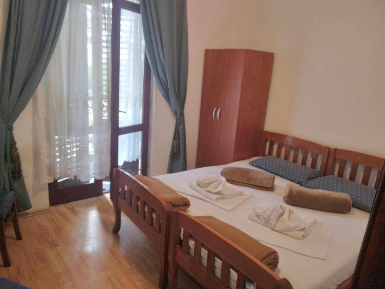 Bed and Breakfast Pansion Mimoza Херцег-Нови Экстерьер фото